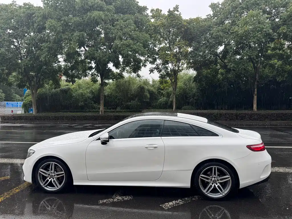 Mercedes-Benz E-Class (Import) — фото 7