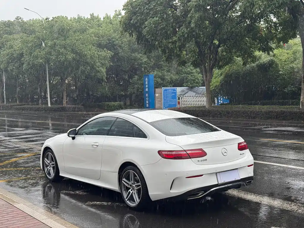 Mercedes-Benz E-Class (Import) — фото 8