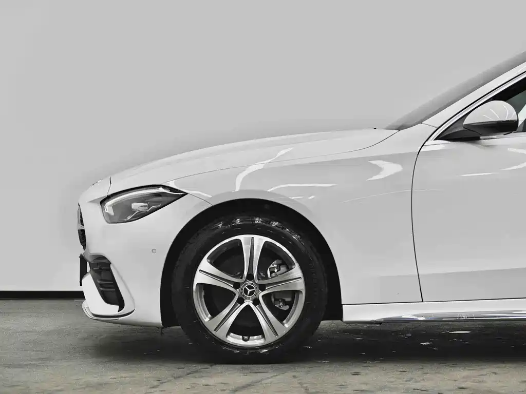 Mercedes-Benz C-Class — фото 14