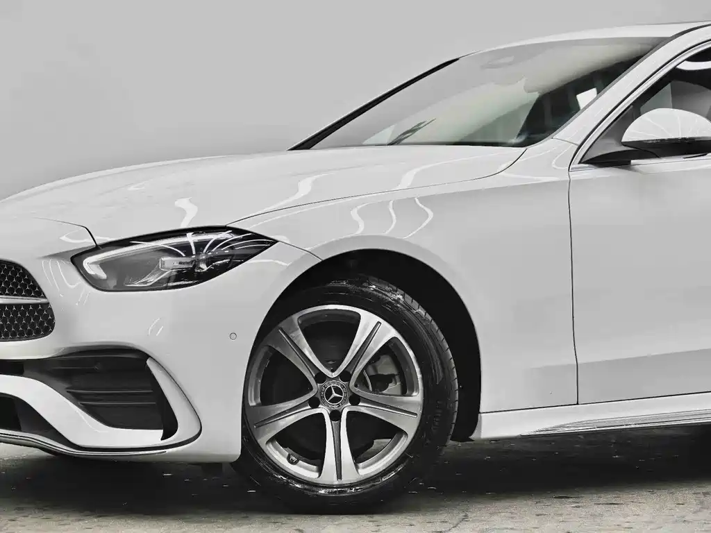 Mercedes-Benz C-Class — фото 16