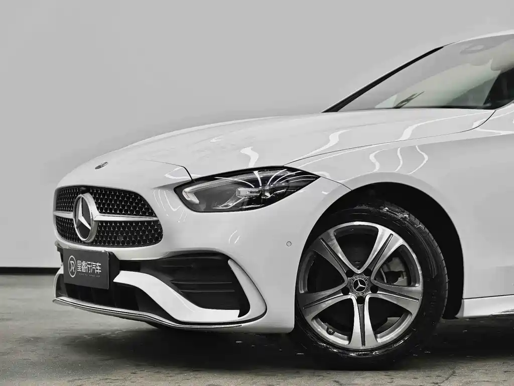 Mercedes-Benz C-Class — фото 17