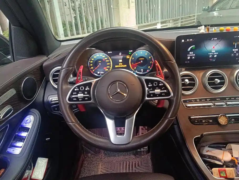 Mercedes-Benz GLC — фото 15