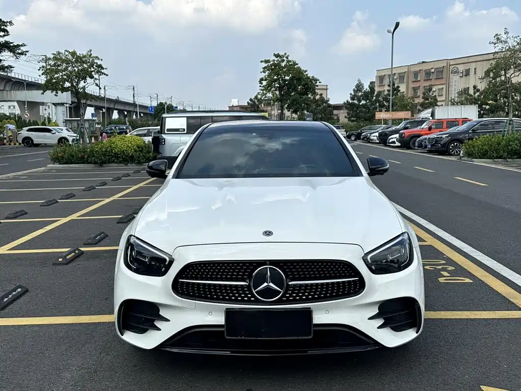 Mercedes-Benz E-Class (Import) — фото 2
