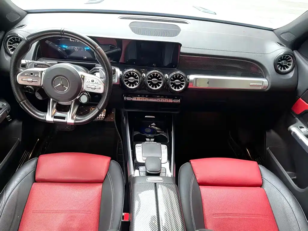 Mercedes-Benz GLB AMG — фото 9