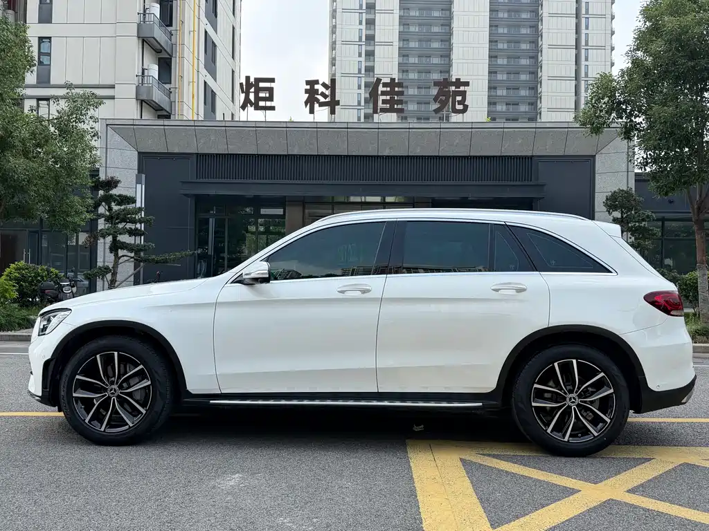Mercedes-Benz GLC — фото 4