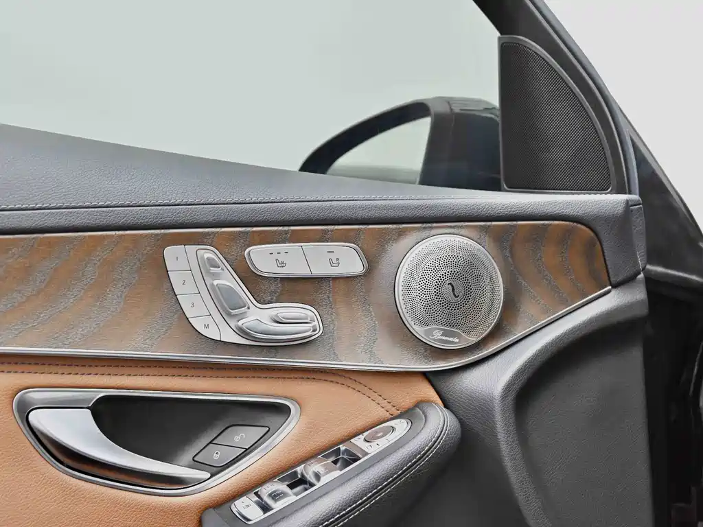 Mercedes-Benz GLC — фото 31