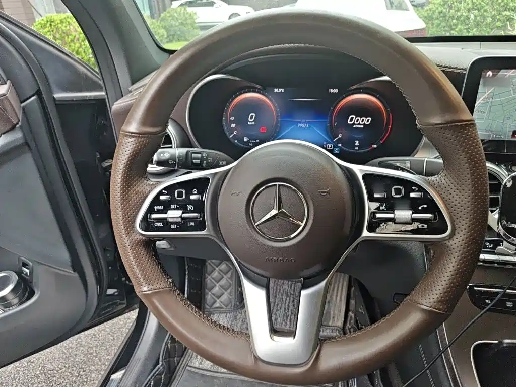 Mercedes-Benz GLC — фото 11