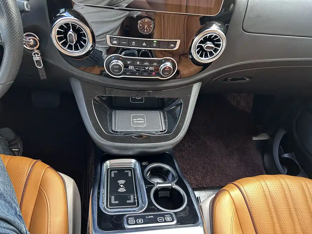 Mercedes-Benz Vito — фото 18