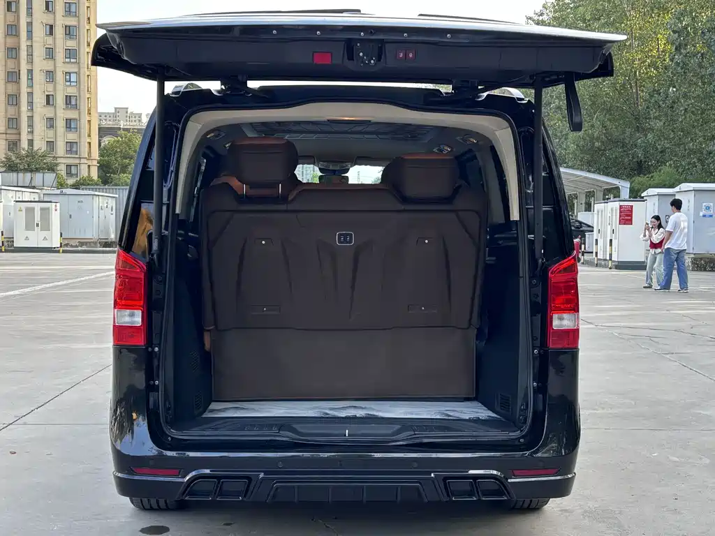 Mercedes-Benz Vito — фото 10