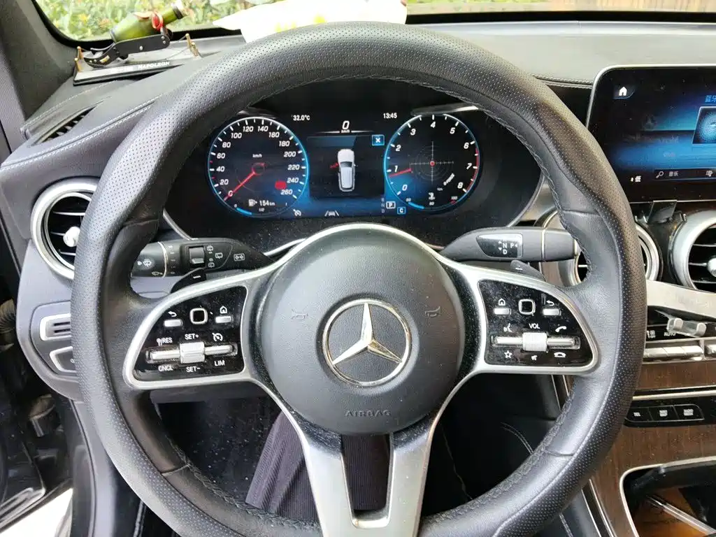 Mercedes-Benz GLC — фото 11