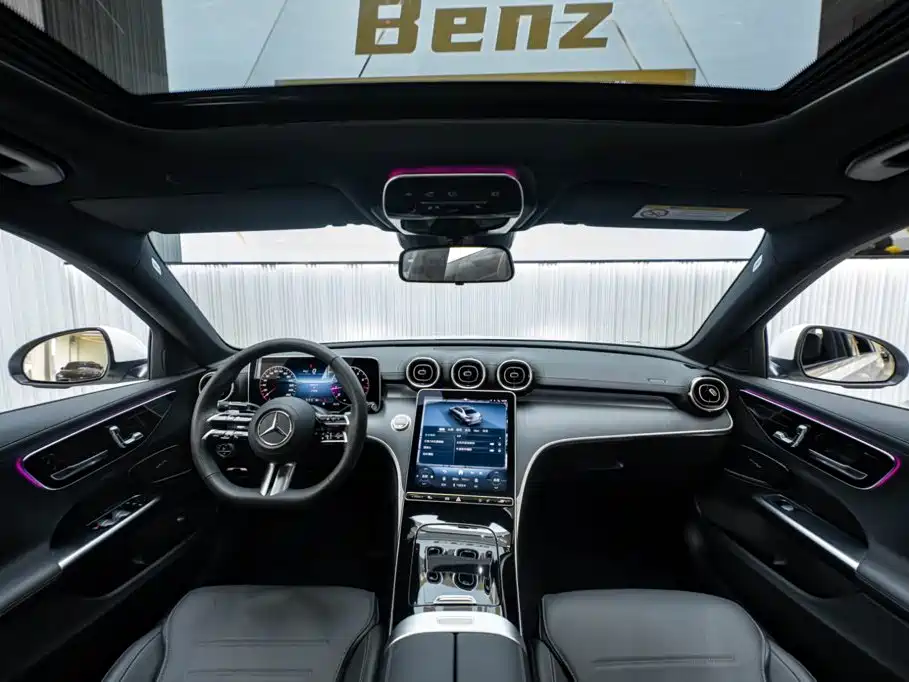 Mercedes-Benz C-Class — фото 14