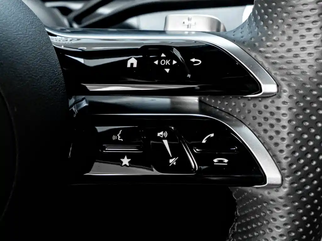 Mercedes-Benz C-Class — фото 18