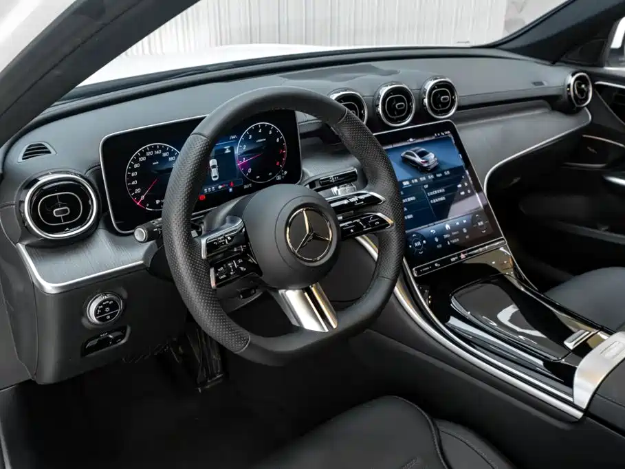 Mercedes-Benz C-Class — фото 24