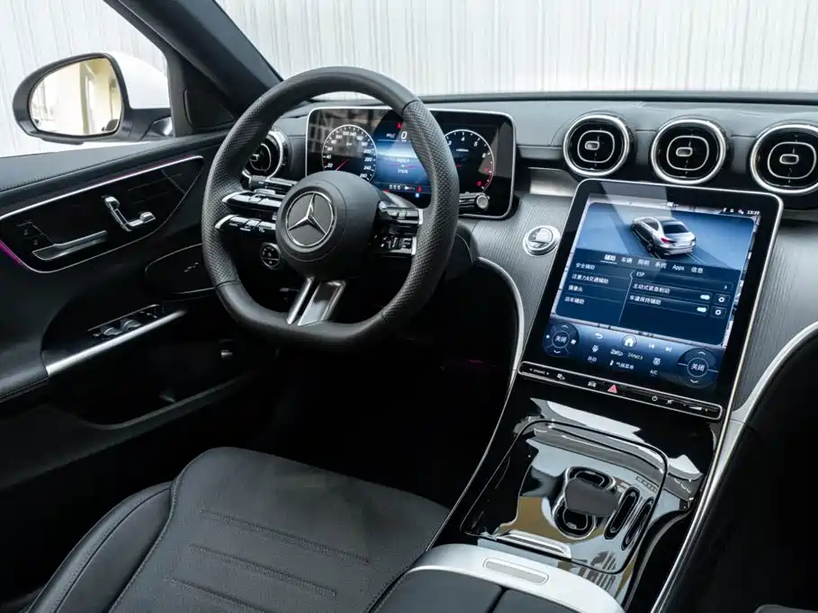 Mercedes-Benz C-Class — фото 25