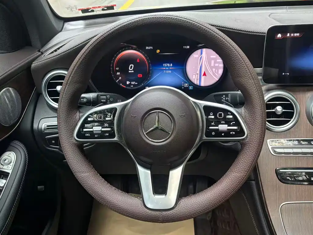 Mercedes-Benz GLC — фото 11
