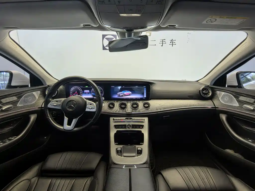 Mercedes-Benz CLS — фото 11
