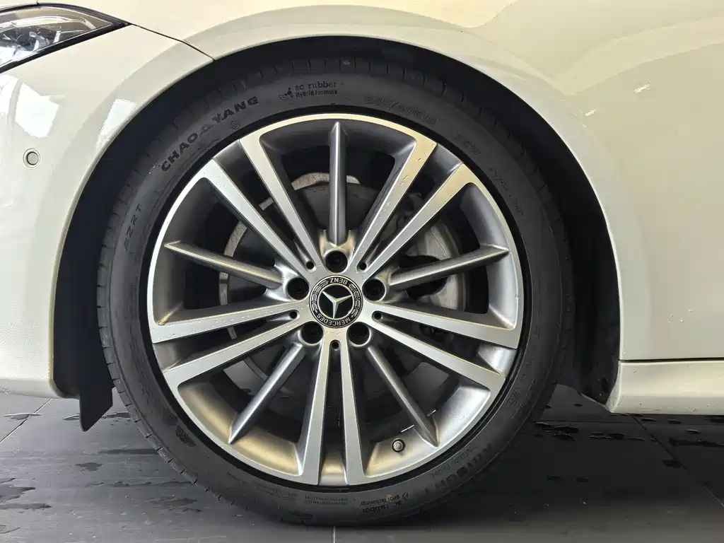 Mercedes-Benz CLS — фото 9