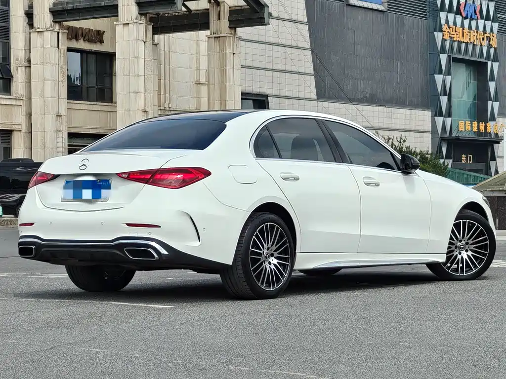 Mercedes-Benz C-Class — фото 14