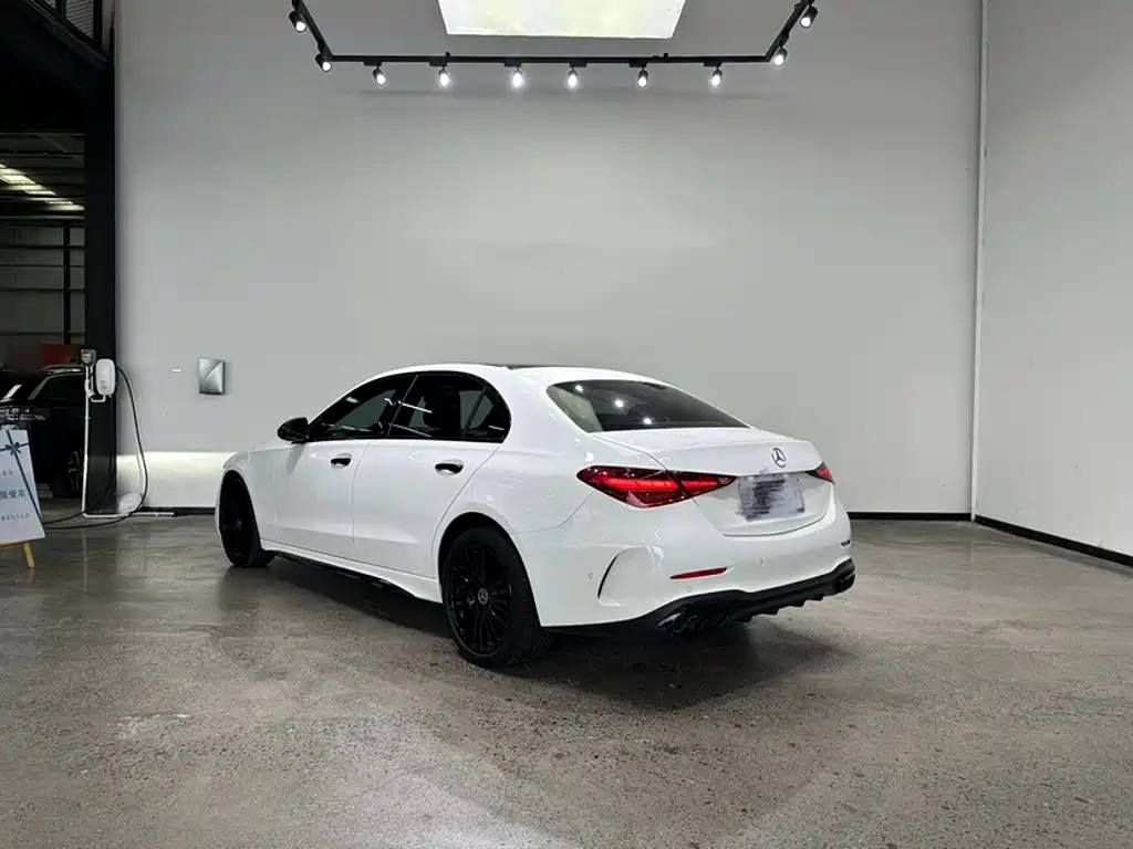 Mercedes-Benz C-Class — фото 11