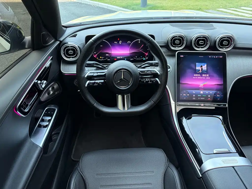 Mercedes-Benz C-Class — фото 15