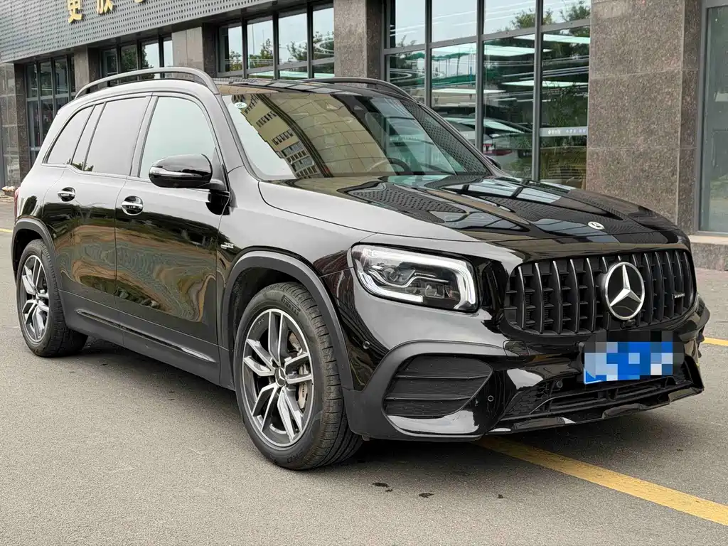Mercedes-Benz GLB AMG — фото 3