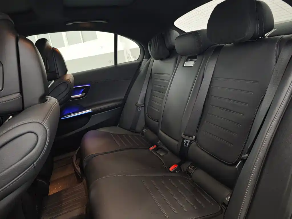 Mercedes-Benz C-Class — фото 14