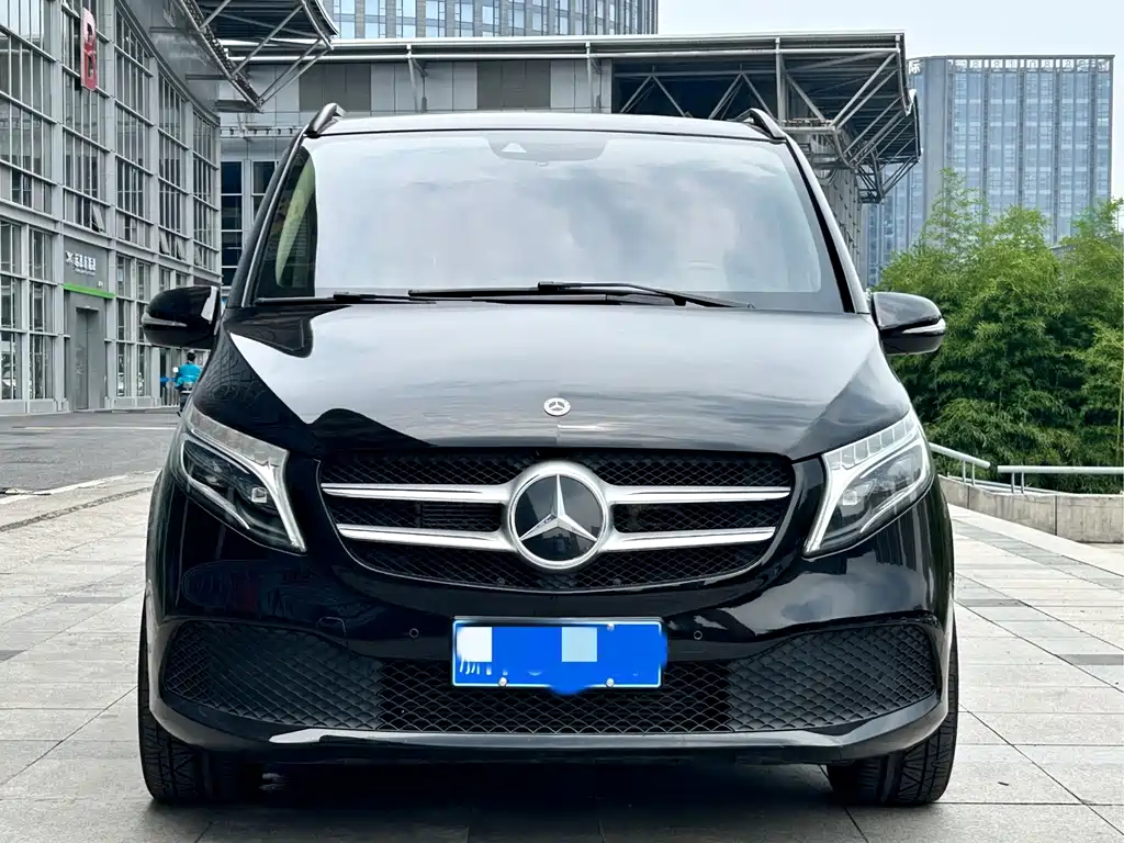 Mercedes-Benz V-Class — фото 2
