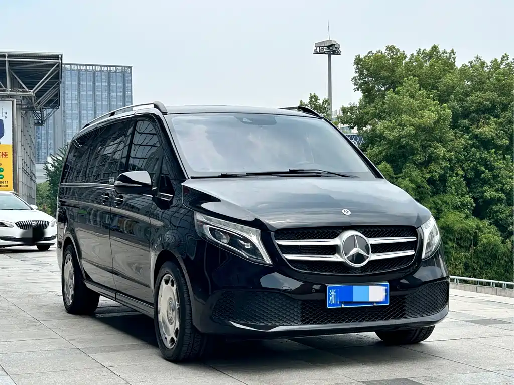 Mercedes-Benz V-Class — фото 3