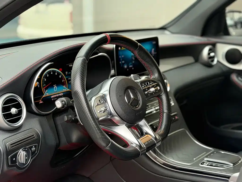 Mercedes-Benz GLC Coupe AMG — фото 8