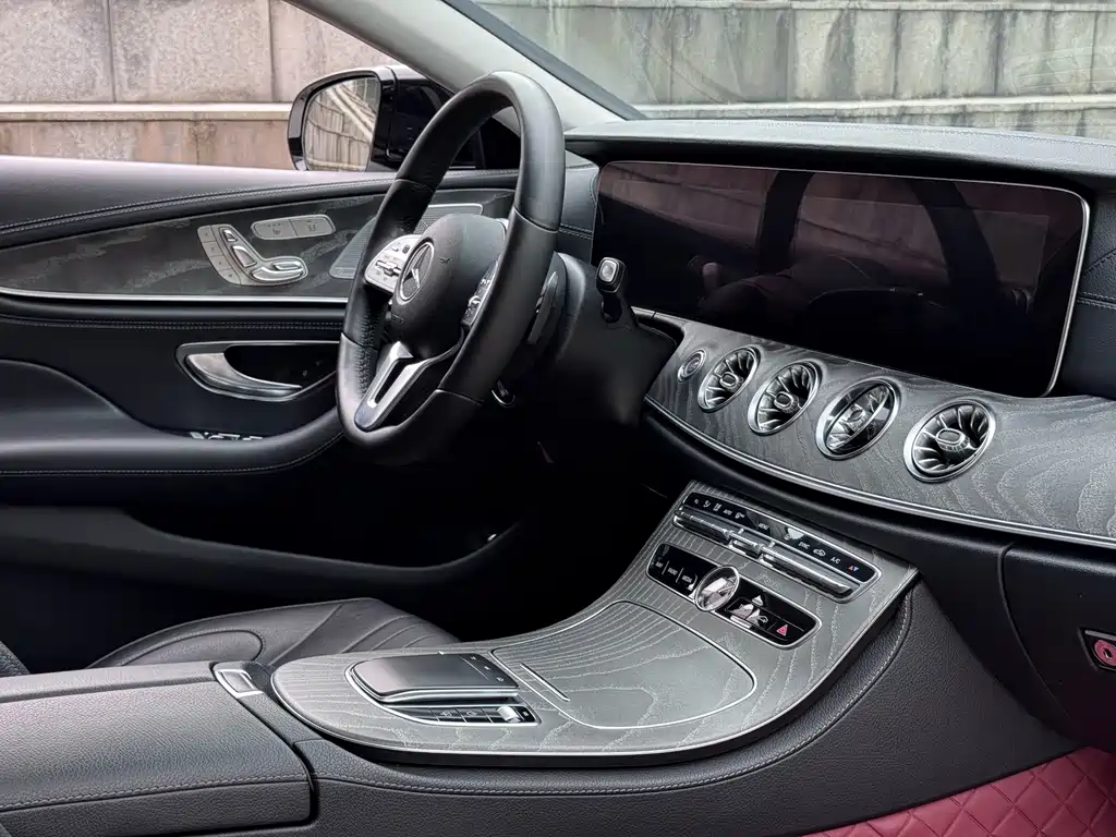 Mercedes-Benz CLS — фото 11
