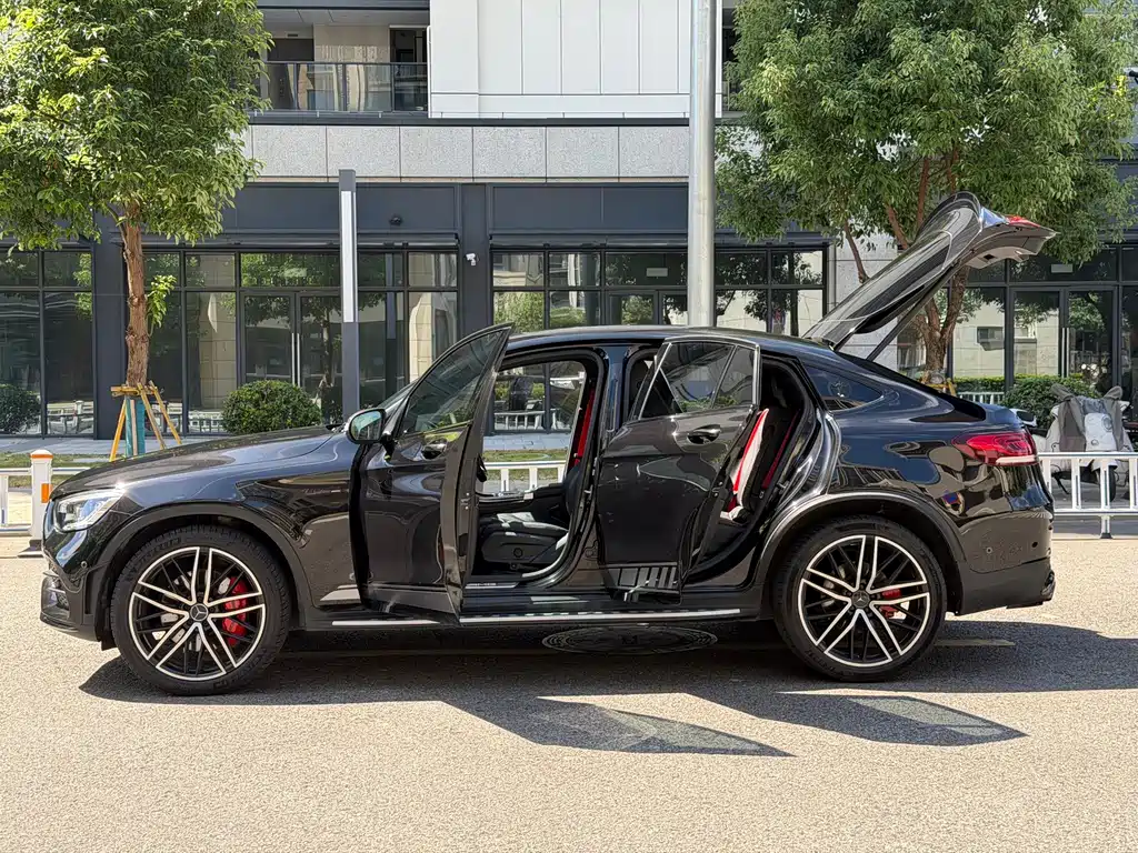 Mercedes-Benz GLC AMG — фото 2