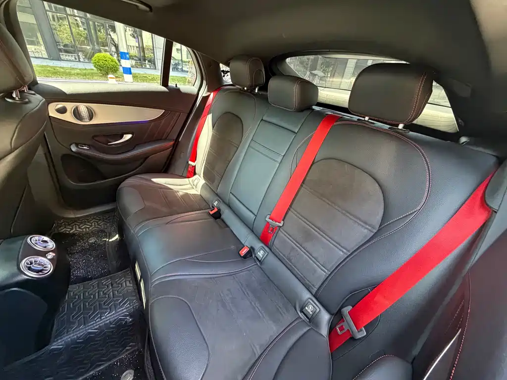 Mercedes-Benz GLC AMG — фото 16