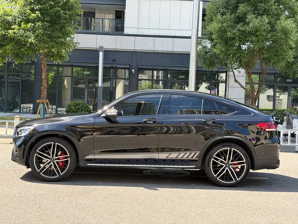 Mercedes-Benz GLC AMG — фото 7