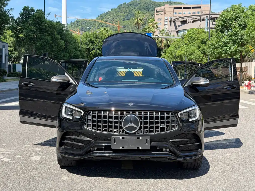 Mercedes-Benz GLC AMG