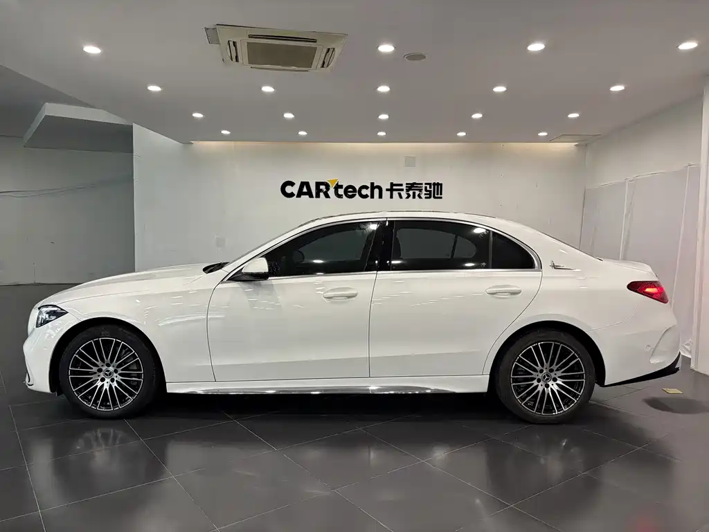 Mercedes-Benz C-Class — фото 16
