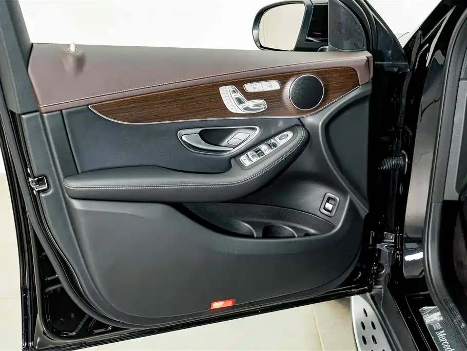 Mercedes-Benz GLC — фото 16