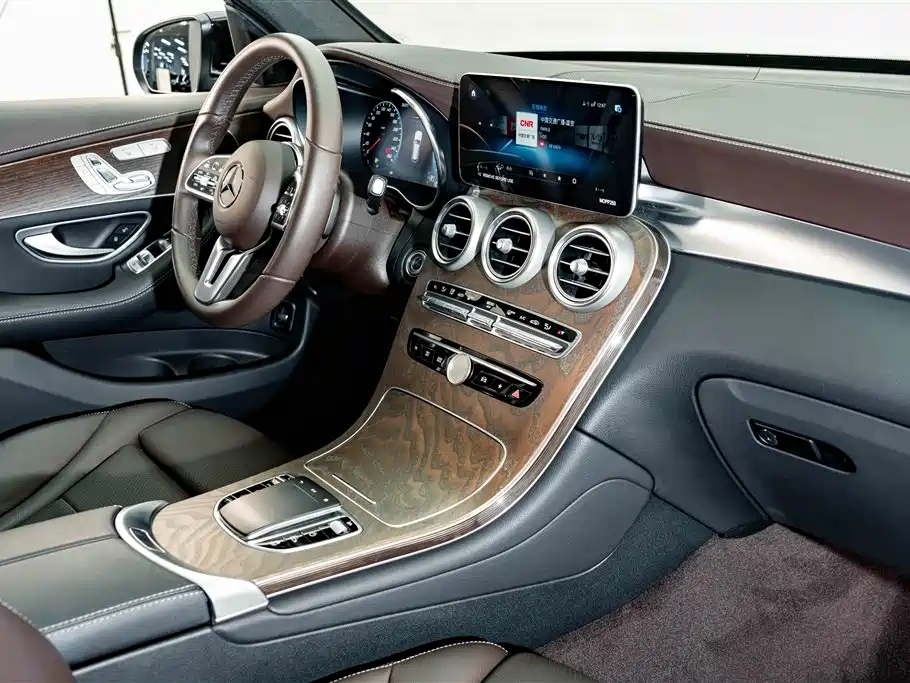 Mercedes-Benz GLC — фото 17