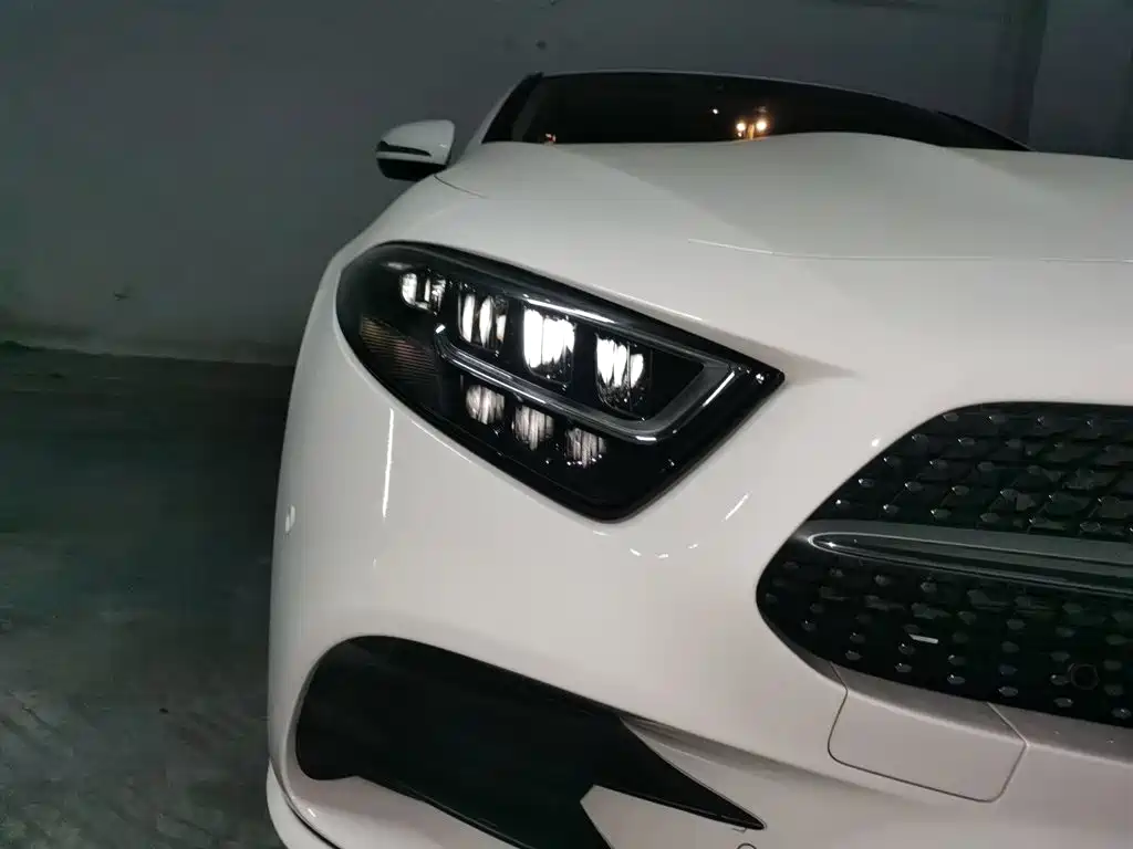 Mercedes-Benz CLS — фото 7