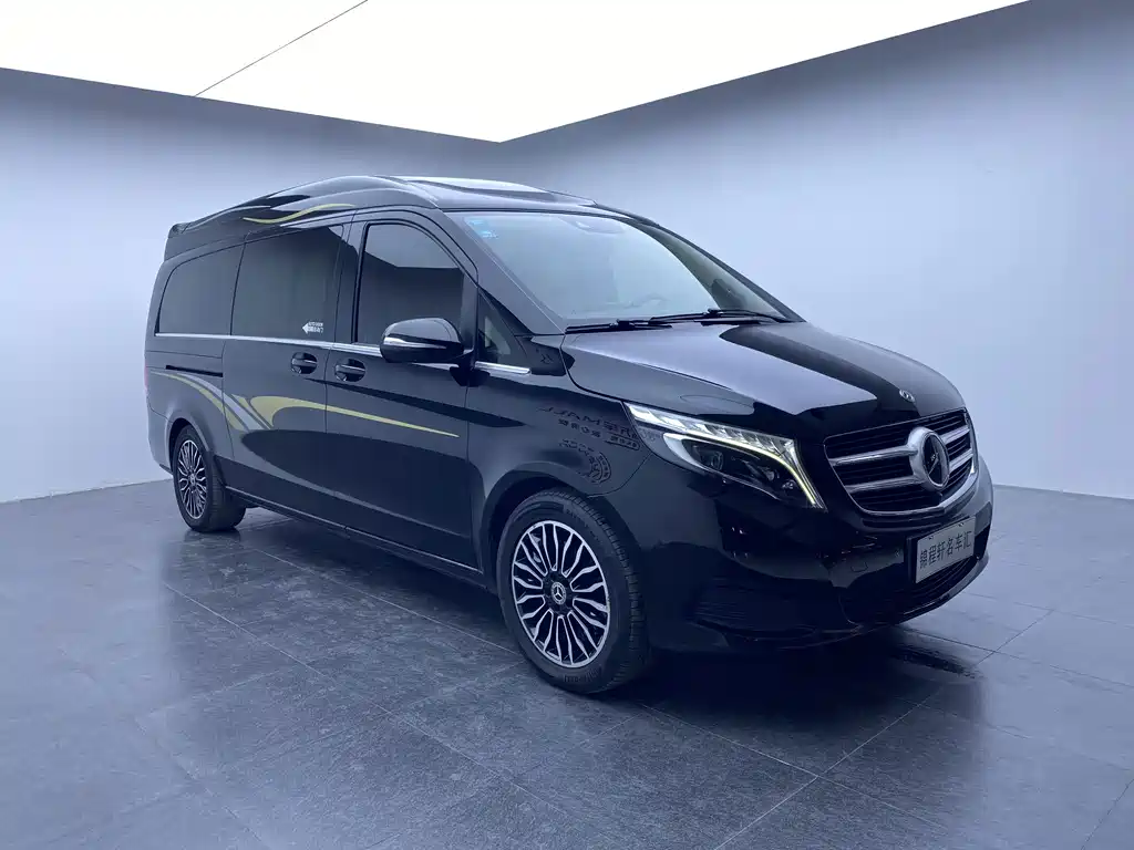 Mercedes-Benz V-Class — фото 7