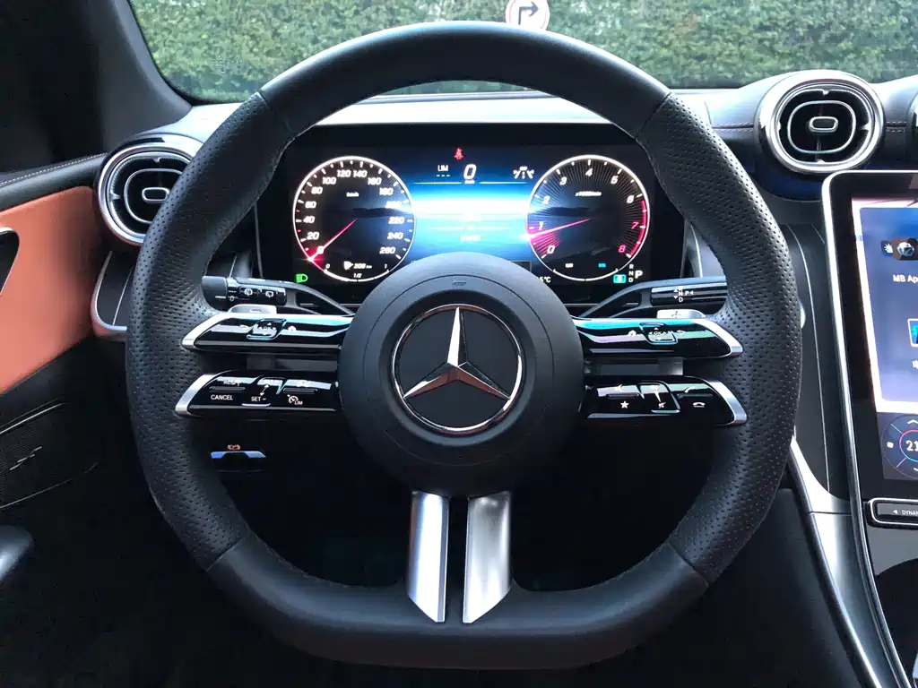 Mercedes-Benz GLC — фото 11