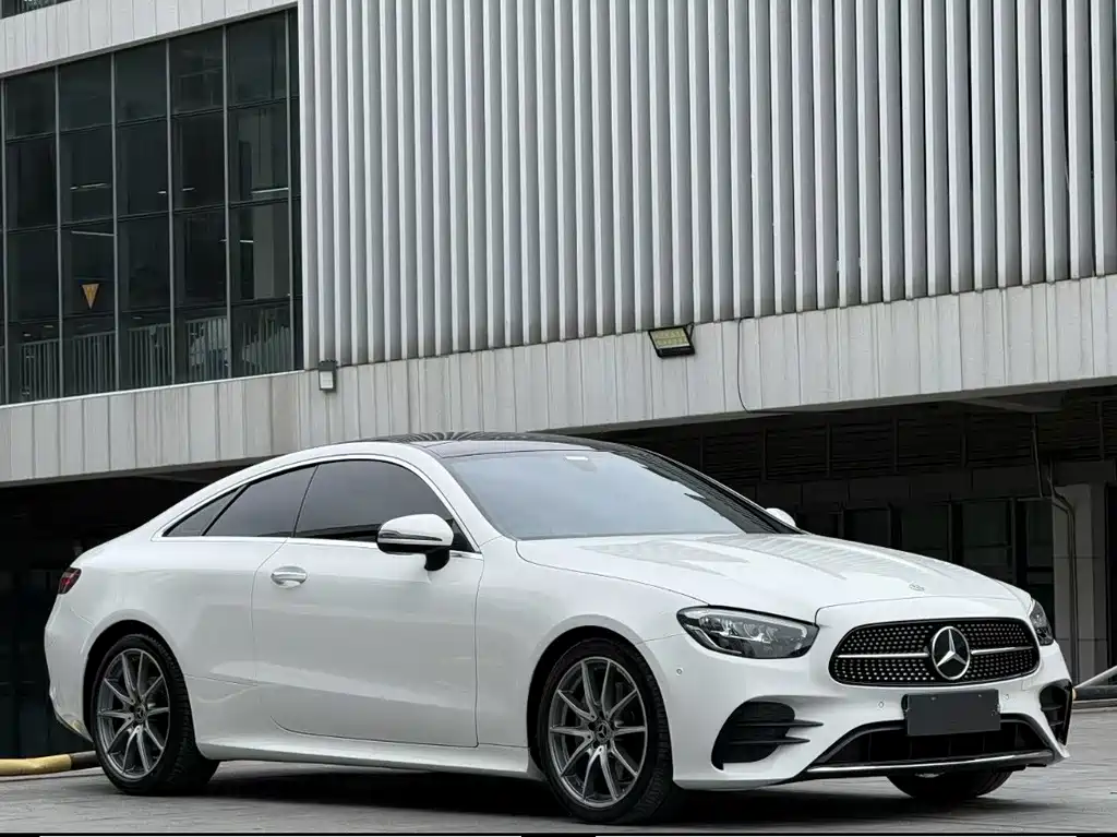 Mercedes-Benz E-Class (Import) — фото 3
