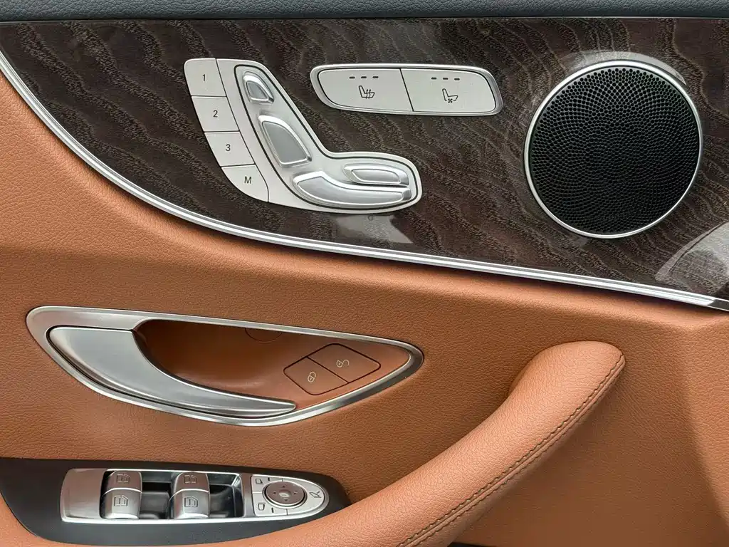 Mercedes-Benz E-Class (Import) — фото 7