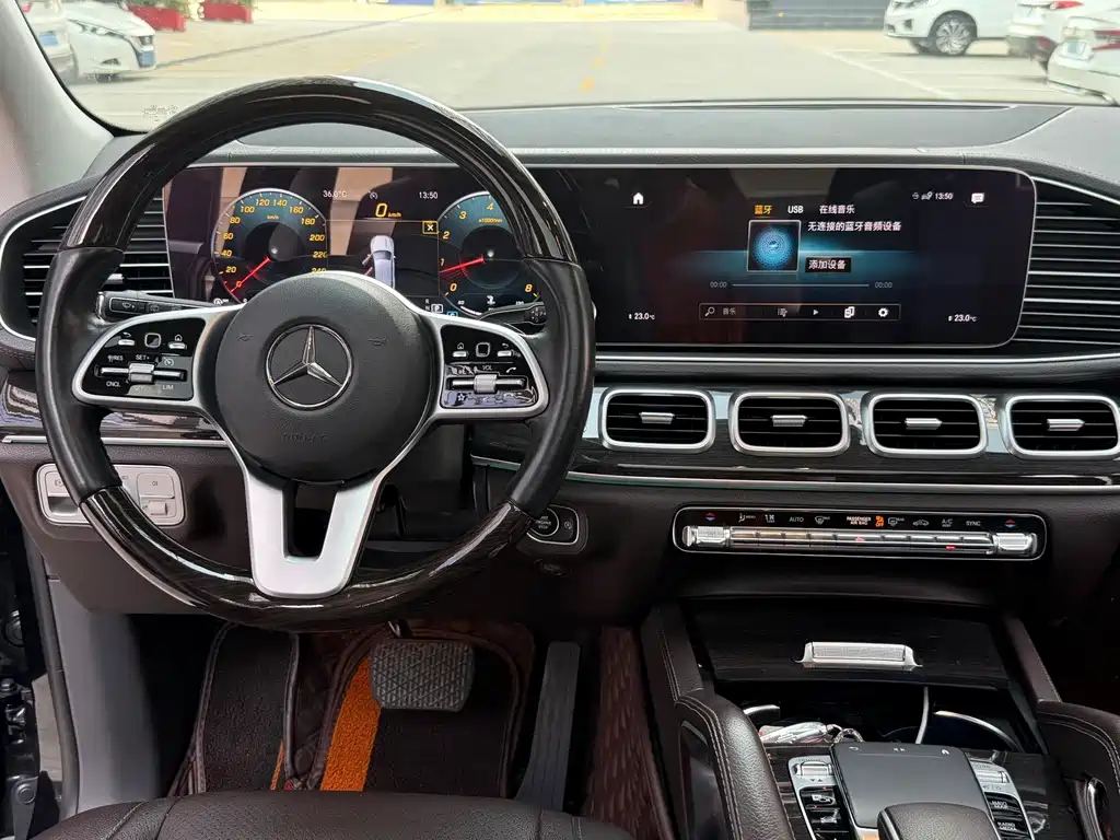 Mercedes-Benz GLE (Import) — фото 10