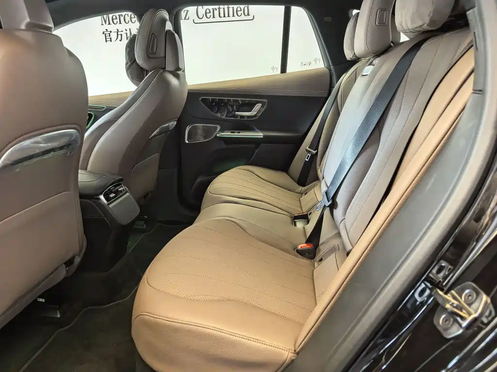 Mercedes-Benz EQE SUV — фото 13