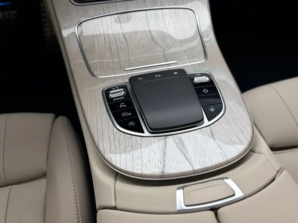 Mercedes-Benz E-Class (Import) — фото 17