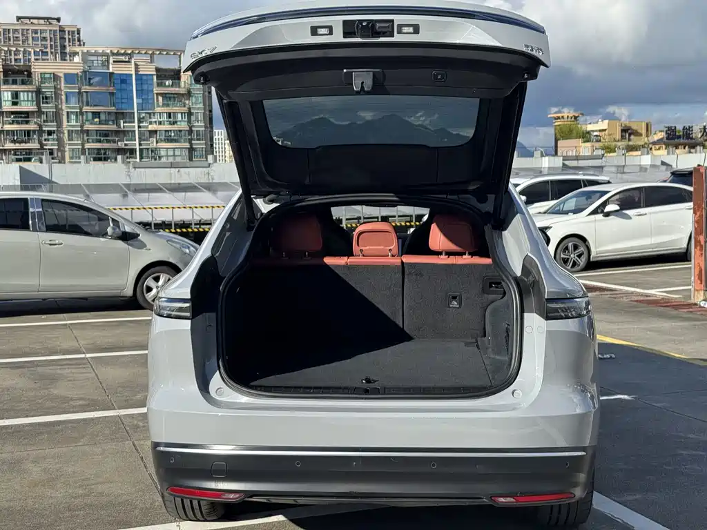 NIO EC7 — фото 7