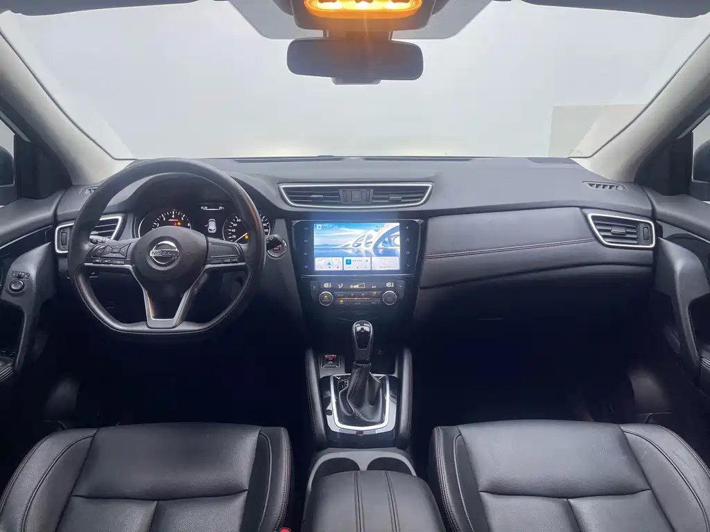 Nissan Qashqai — фото 17