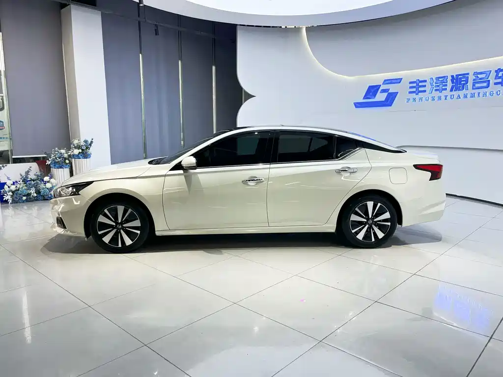 Nissan Teana — фото 3
