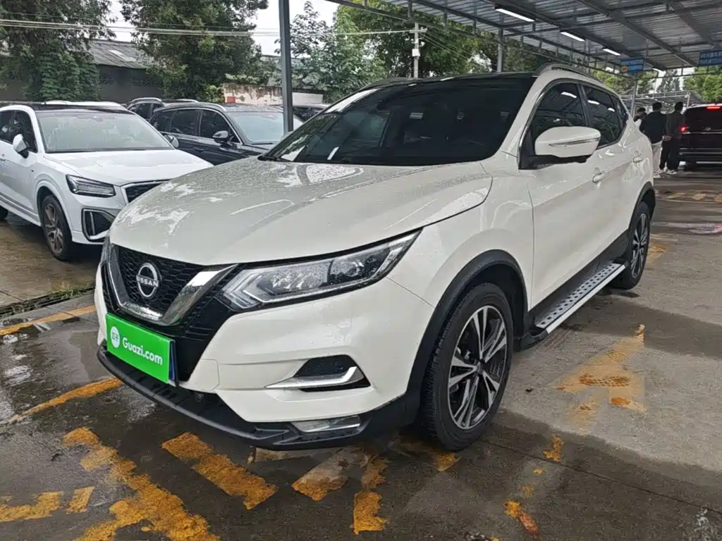Nissan Qashqai — фото 2
