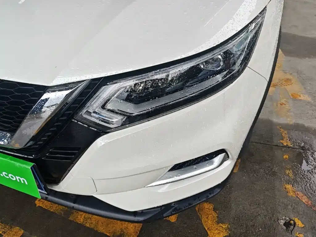 Nissan Qashqai — фото 18